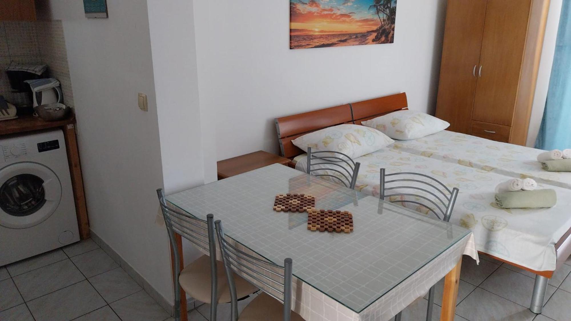 Apartments Zemunik Omiš Habitación foto
